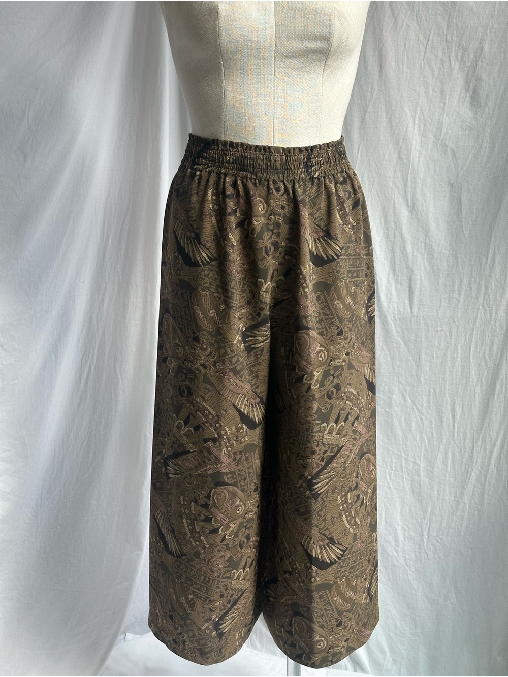 SOLD Vintage Abstract Print Cropped Wide Leg Culotte Pants High Waist | Size M - Picture 2 of 9